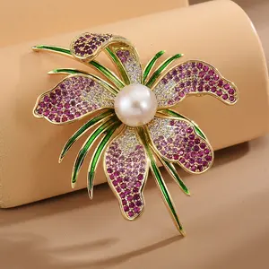 패션 꽃 에나멜 핀 브로치 지르콘 백합 꽃 나방 난초 브로치 여성 웨딩 파티 여성 액세서리