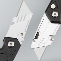Kleines faltbares multifunktion ales Karam bit faltbares Flachtaschen-Steek-Taschen messer aus Metall für Camping