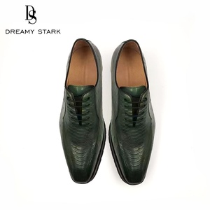 Chaussures Oxford pour hommes, fabriquées à la main en Italie, en cuir véritable vert, à lacets, respirantes, confortables, pour le bureau, style automne, formelles et décontractées, nouveau modèle. - Product Image 6