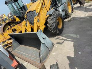 Chargeuse-pelleteuse LIUGONG 771A-S Jaune, Équipement de Construction Hydraulique, Excavatrice 8400KG, 0-2000 heures de fonctionnement - Product Image 3