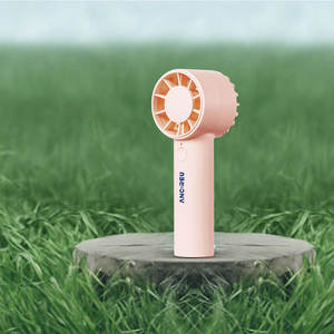 Ventilateur portatif rechargeable portatif à trois vitesses vitesse du vent refroidissement à chaud pour bureau maison voiture RV cadeaux en plastique extérieurs pour hôtels - Product Image 4