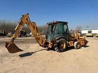 Backhoe Loader Bekas CASE 580M 4x4 Buatan AS Original Dijual