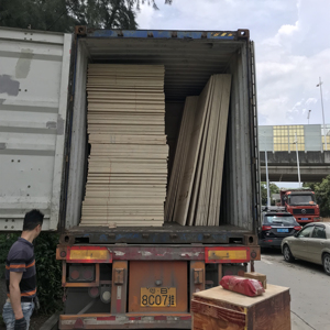 เครื่องตัดเลเซอร์ CO2 แบบเคลื่อนที่ได้ 400W สำหรับตัดแผ่นวัสดุ พร้อมระบบระบายความร้อนด้วยน้ำ รองรับ AI สำหรับการผลิตกล่อง (HIWIN MDF โลหะ) - Product Image 4
