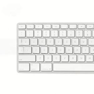 Clavier numérique USB filaire Smartwave authentique en aluminium A1243 pour configurations US/UK/FR/DE/DK/SP – Garantie 6 mois - Product Image 2