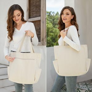 กระเป๋าผ้าลูกฟูกมีหลายกระเป๋าและซิปเหมาะสำหรับใช้ในชีวิตประจำวันในยิมและวันหยุด - Product Image 5