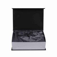 Boîtes cadeaux de Noël en carton noir pliables avec fermeture magnétique de luxe en gros, recyclables, emballages personnalisés pour chaussettes