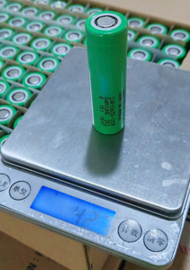 Coreano Sam <span class=keywords><strong>18650</strong></span> 25R 2500mah cilíndrico lítio íon bateria 20A Power Cell para ferramentas elétricas INR18650-25R bateria recarregável - Product Image 5