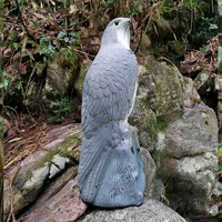 39CM PE Adler-Abschreckungsstatue Realistischer Falken-Gartenschutz Bewegungssensor Vogelabwehr