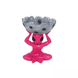 Cendrier portable en résine avec tête de diable rouge, design européen, couleur personnalisable, artisanat unique - Product Image 5