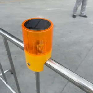 New Product Solar Powered Road Construction Traffic Barricade Warning Lights Obstacle Safety Flashing Light