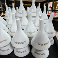 Testeur de parfum en céramique de luxe avec logo personnalisé, dispositif d'expérimentation olfactive, outil d'expérience olfactive pour les boutiques de parfums et les comptoirs de beauté
