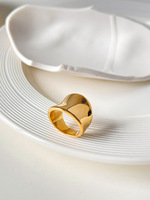 Minimalistische Unregelmäßige Breite 316L Edelstahl-Ringe Freundschaftsschmuck Geschenk für Frauen 18K Vergoldete Breite Ringe