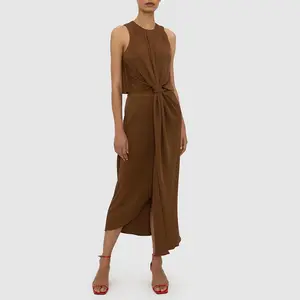 Kleid proveedor personalizado señoras verano acanalado tejido sin mangas cuello redondo casual maix vestido para las mujeres