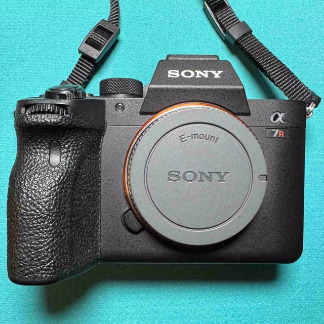 Professional Photography Camera Sonys Alpha 7R IV 60.2MP 4K Full Frame Mirrorless Digital Camera with SD Card and Built-in Wi-Fi