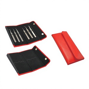 Funda de cartera roja y negra, sujeción elástica para 6 pinzas de extensión de pestañas, Etiqueta Privada, Kit de pinzas de extensión de pestañas - Product Image 1