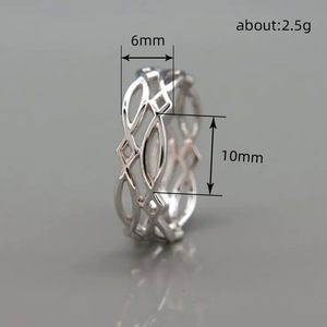 Anello Intrecciato Minimalista Stile Europeo, Gioiello da Donna alla Moda per Uso Quotidiano, Regalo Chic - Product Image 3