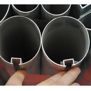 Tubo in Alluminio 6061-T6 6063-T5 con Scanalatura / Tubi e Profili in Lega di Alluminio / Profilo Rotondo in Alluminio Estruso Fabbrica OEM - Product Image 1