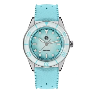 Reloj de Cuarzo para Mujer San Martin SN0151GS de 32.5mm, Reloj de Pulsera de Lujo a la Moda, Reloj de Pareja con Esfera de Nácar y Cristal de Zafiro, Resistente al Agua 200m - Product Image 2