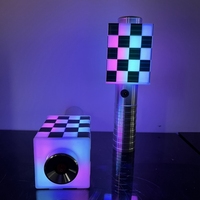 RICHSHINING Bâton lumineux LED portable en forme de microphone Rechargeable Carré Clignotant Bâton Lumineux pour Fêtes Concerts Festivals