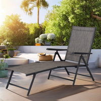 Chaise longue en métal de style moderne de haute qualité Mobilier de salle à manger d'extérieur polyvalent pour jardin, plage, parc ou restaurant