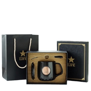 Đồng tùy chỉnh logo Mỹ phong cách gốm cốc cà phê với nắp bán buôn cà phê gốm <span class=keywords><strong>Mug</strong></span> món quà <span class=keywords><strong>Mug</strong></span> - Product Image 1