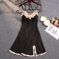Gaun Tidur Wanita Seksi Bahan Sifon dengan Logo di Depan, Tali Spaghetti, Renda di Pinggir, Belahan Samping, Bra Terpadu, Pakaian Tidur Musim Panas