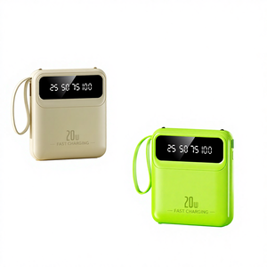 PowerBank ad Alta Capacità 10000mAh con Ricarica Rapida, Cavi Integrati, Mini Batteria Portatile Compatibile con Tutti gli Smartphone - Product Image 6