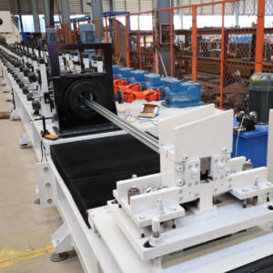 Machine de formage de rouleaux photovoltaïques solaires autonomes à canal C 41*41mm Machine de fabrication de carreaux d'encadrement de panneaux solaires automatiques - Product Image 6