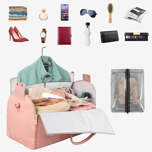<span class=keywords><strong>Sac</strong></span> <span class=keywords><strong>de</strong></span> voyage pliable 2-en-1 en cuir PU rose avec logo personnalisé, fermeture éclair étanche et organisateur pour femmes et hommes - Product Image 2
