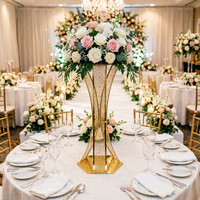 Support de toile de fond floral moderne en fer électroplaqué avec accessoires floraux pour scène de mariage