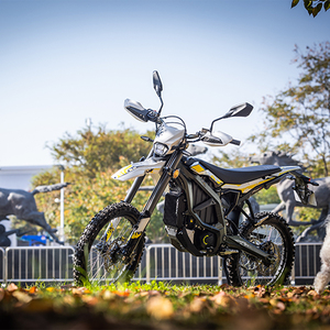 Vélo Sur-ron Supermoto le moins cher 2025 Sur Ron Surron Ultra Bee 74V 21000W vélo électrique de route 2025 noir 21KW - Product Image 1
