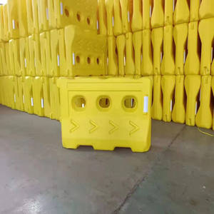Barreras de Tráfico de Plástico Rellenables con Agua, Tipo Tres Orificios, Rojo, Amarillo, Blanco, para Carreteras, Autopistas, Equipos de Seguridad para Obras de Construcción - Product Image 2