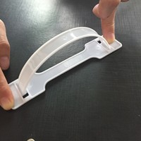 Poignée universelle en plastique pour emballage, vente en gros d'usine, poignée latérale pour carton, sangle de transport