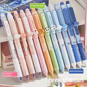 ปากกาเจลแบบดึงลงได้สำหรับนักเรียนชั้นประถมศึกษา ไส้เปลี่ยนได้ เขียนลื่น แห้งเร็ว ใช้ได้ทั้งที่สำนักงานและที่บ้าน - Product Image 3