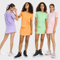 Femmes décontracté Tennis Golf entraînement Activewear 2 pièces Mini jupe sport Gym Fitness costume pour adultes usine en gros