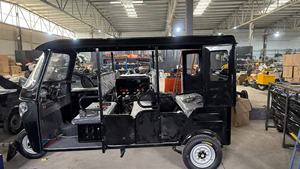 Tricycle de Gros pour Fournisseurs, Moteur 300CC, Moto à Essence 9 Passagers, 3 Roues, avec Cabine - Product Image 4