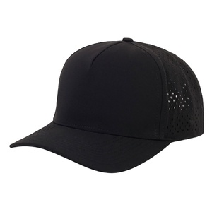 Casquette de baseball personnalisée en gros, 5 panneaux, logo personnalisé, imperméable, perforations découpées au laser, casquette de sport - Product Image 1