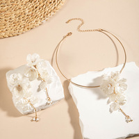 Élégantes boucles d'oreilles pendantes en forme de pétales colorés, collier fleur, ensemble de bijoux vintage pour mariage et fiançailles pour femme, plaqué rhodium, cadeau tendance