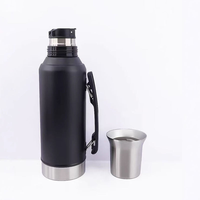Bouteille d'eau isotherme en acier inoxydable de 1300 ml avec poignée de transport pliable, thermos isolant pour les boissons chaudes et froides en voyage