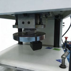 Macchina per Test Pneumatici ad Alta Precisione HD-25A con Spessore di 2mm e Garanzia di 1 Anno - Product Image 3