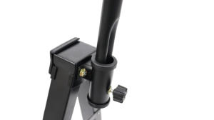 حامل جيتار ثلاثي القوائم عالمي مع حزام أمان، حامل عمودي مرتفع للجيتار الصوتي والكهربائي والباس والكلاسيكي - Product Image 6