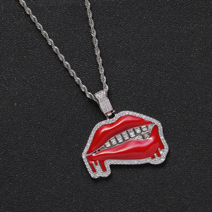 Grand pendentif lèvre rouge, bijoux hip-hop, accessoires sauvages et imposants pour boîte de nuit, pendentif bouche lèvre rouge avec salive. - Product Image 2