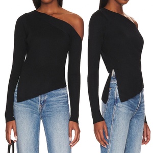 เสื้อเปิดไหล่แขนยาวทรงเอซิมเมตริก ชายเสื้อผ่าข้าง ผ้าริบถัก สำหรับผู้หญิง - Product Image 6