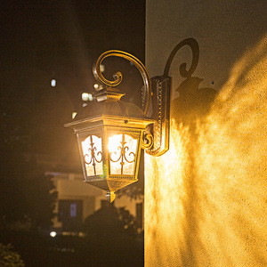 Retro Bronze Outdoor <b>Wall</b> Lamp <b>LED</b> Aluminum Glass 3500K Warm <b>Light</b> IP65 Rated 10-Year Warranty <b>Dimmable</b> for Garden Porch - Product Image 4