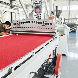 Machine d'extrusion de tapis en PVC creux pour <span class=keywords><strong>piscine</strong></span>, cuisine, salle de bain, tapis imperméables et tapis en S - Product Image 3
