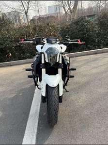 <span class=keywords><strong>Benelli</strong></span> TNT600 |   Motor de Cuatro Cilindros en Línea de 600cc |   Motocicleta Naked con Refrigeración Líquida, Inyección Electrónica de Combustible y Sistema ABS - Product Image 4