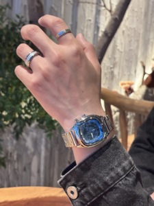 레트로 스퀘어 바운스 디지털 시계 합금 케이스 유리 스테인레스 스틸 스트랩 방수 3BAR 미래 기술 스타일 - Product Image 5