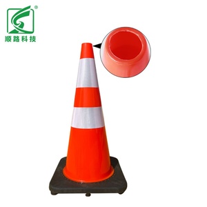 Cône de signalisation routière de sécurité de 700 mm (28 pouces) en PVC rouge-orange avec matériau réfléchissant pour la sécurité routière - Product Image 3