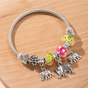 Bracelets de perles de mode européenne et américaine, strass en acier inoxydable multi-éléments, vente en gros de bijoux de mode - Product Image 4