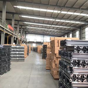 Prix Usine 2025 Rouge Blanc 2x3 Mètres Conception Personnalisée Tentes Publicitaires en Polyester pour Événements - Product Image 3